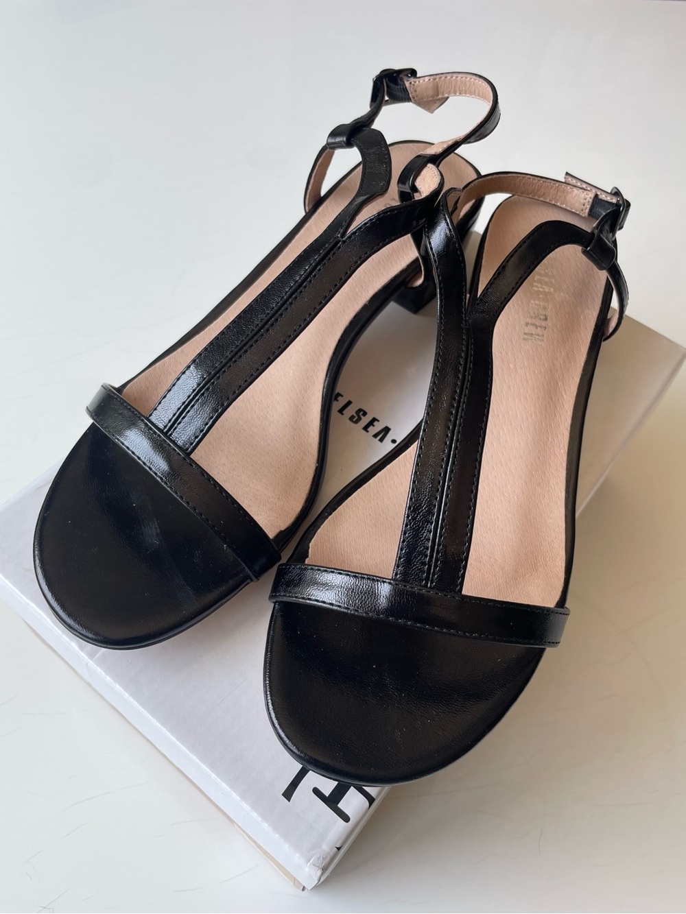 Chelsea Crew Bali T-Strap Block Heel Sandals Black Size 9 NWT - Picture 3 of 8